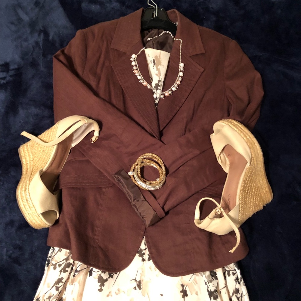 Brown and off white dress